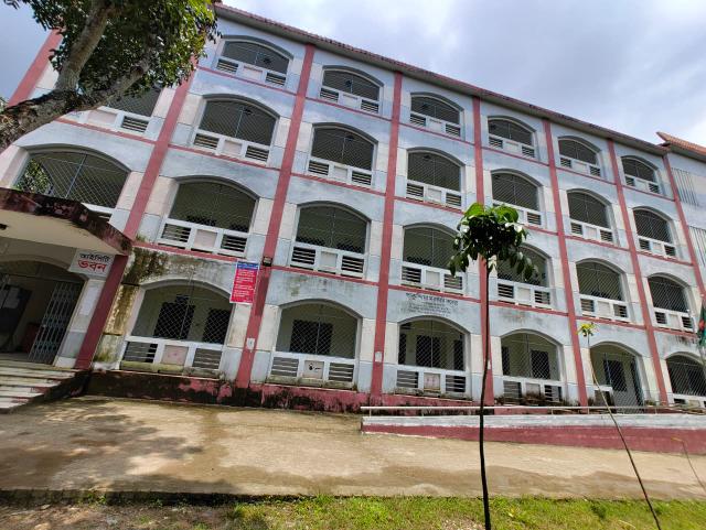 ক্যাম্পাস দৃশ্য ৩